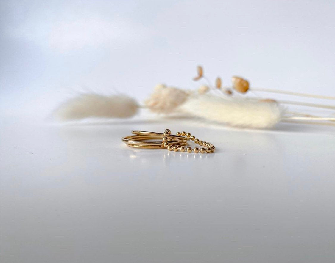 Flex ring - Hypoallergenic - high quality 14/20 gold fill - tarnish resistant - fun ring - stacking rings - trendy - ball chain floppy ring