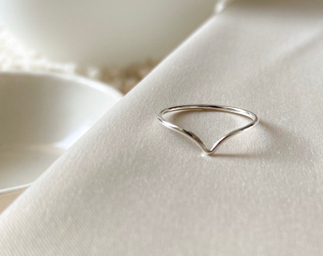 Sterling Silver V ring - Hypoallergenic - Tarnish resistant - Stacking rings - Midi rings - ring sets - skinny ring