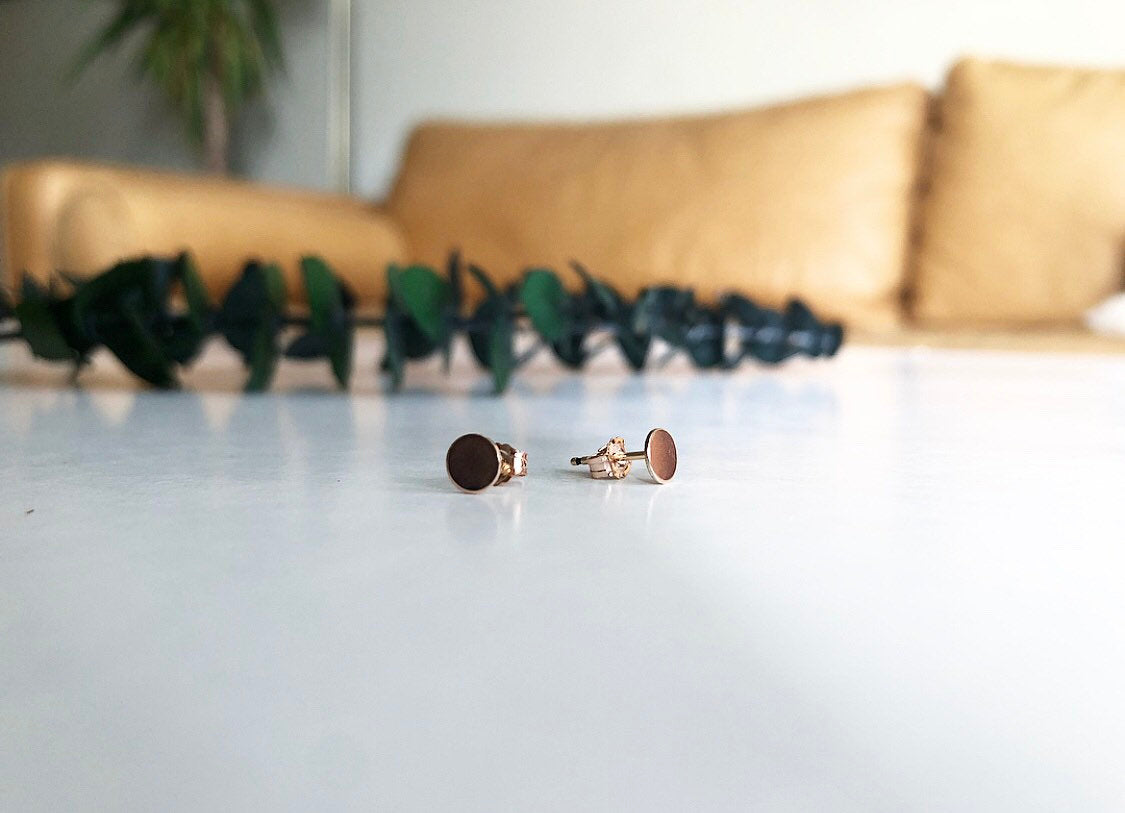 Flat Round Rose Gold Fill Stud Earrings - High Quality Hypoallergenic - Simple - Everyday - trendy - pair