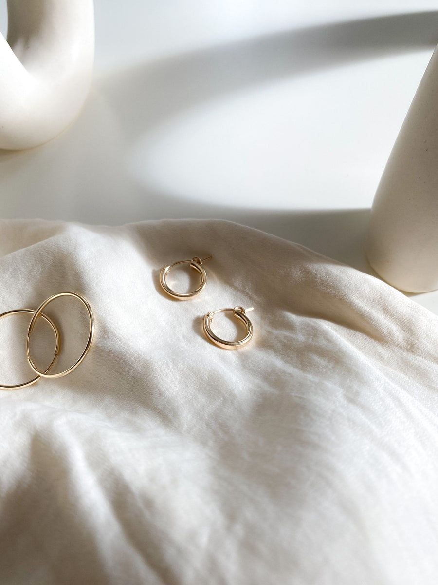 Gold filled hoops - high quality - tarnish resistant - hypoallergenic - good for sensitive ears - everyday - thick hoops - latch hoops